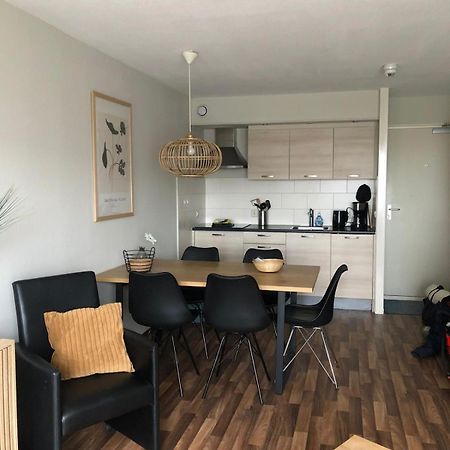 Appartement De Vrijbuiter, Resort Amelander Kaap 霍勒姆 外观 照片