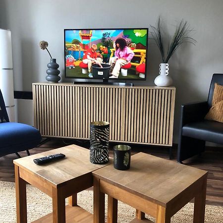 Appartement De Vrijbuiter, Resort Amelander Kaap 霍勒姆 外观 照片