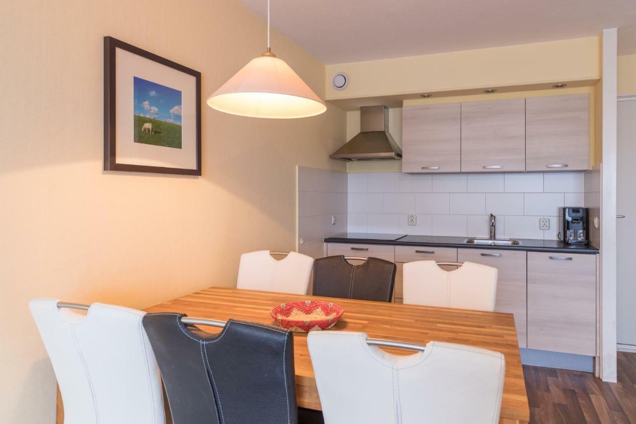 Appartement De Vrijbuiter, Resort Amelander Kaap 霍勒姆 外观 照片