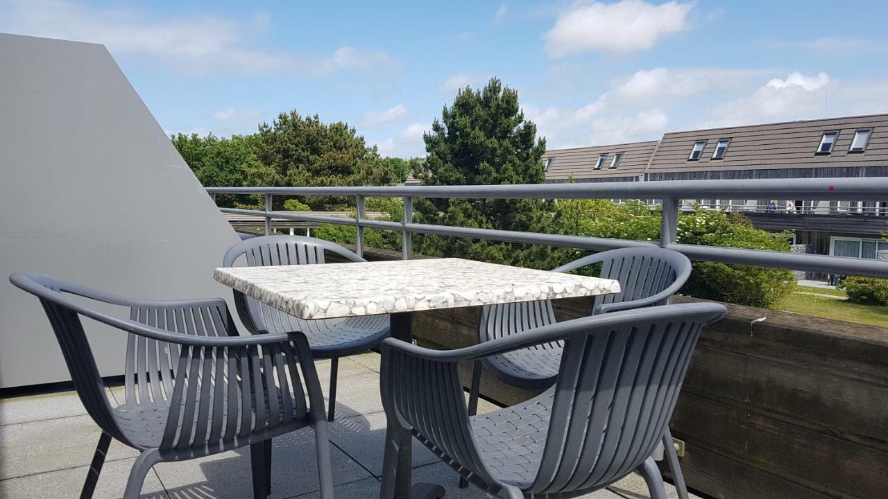 Appartement De Vrijbuiter, Resort Amelander Kaap 霍勒姆 外观 照片