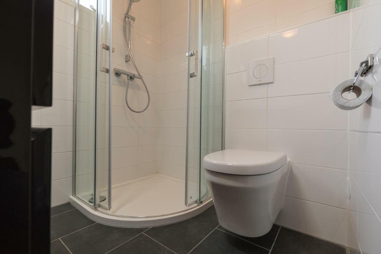Appartement De Vrijbuiter, Resort Amelander Kaap 霍勒姆 外观 照片